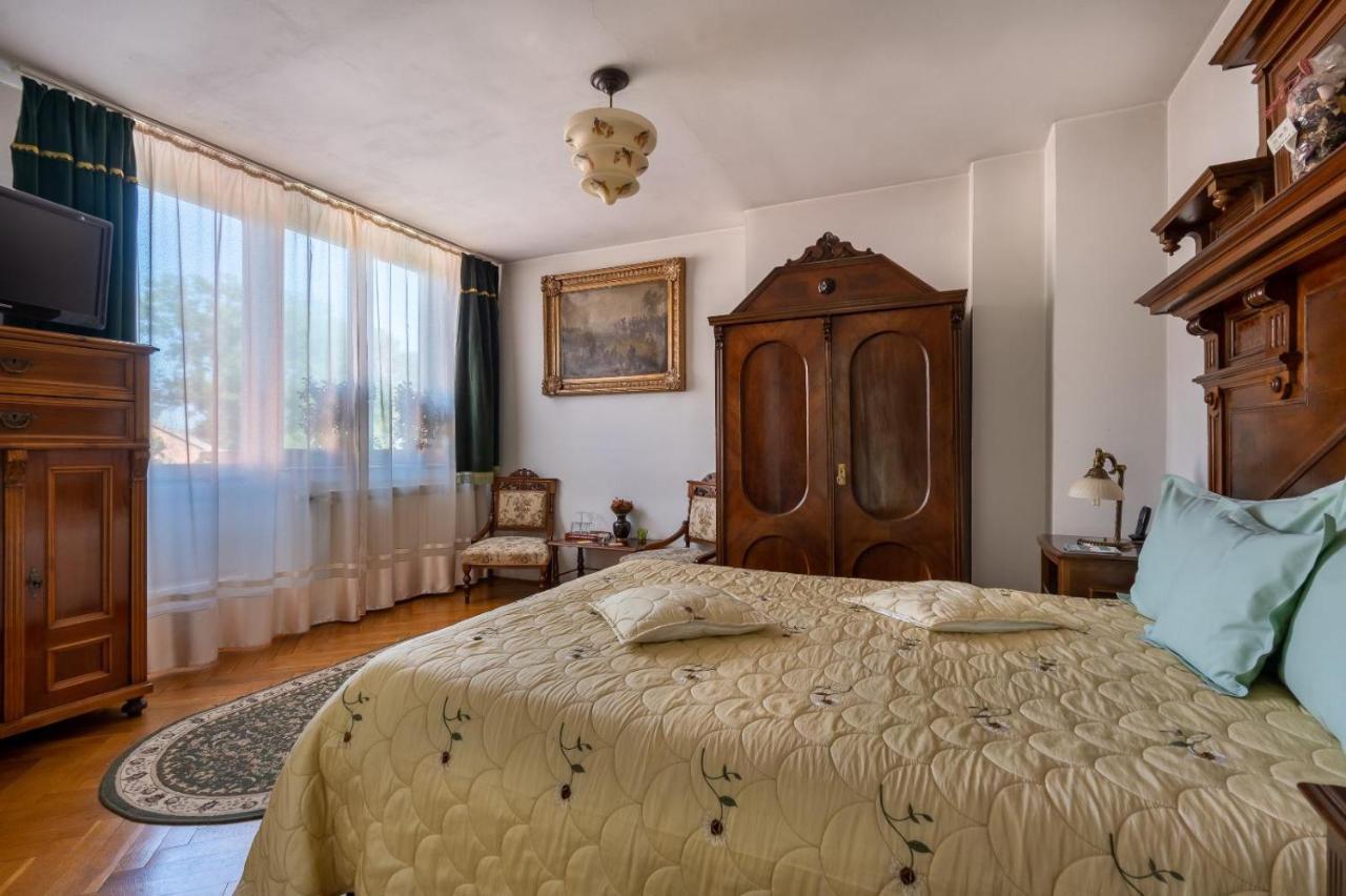Villa-Hotel Escala Cluj-Napoca Esterno foto