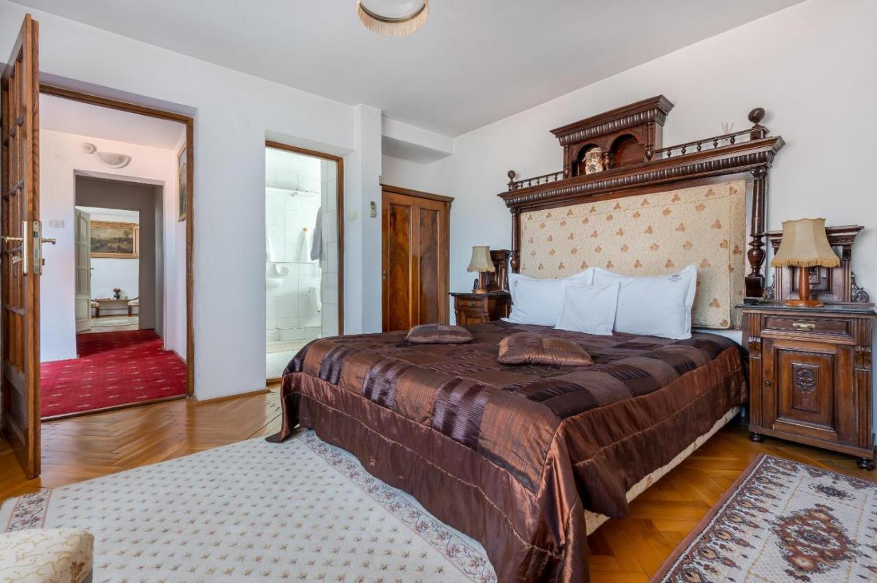 Villa-Hotel Escala Cluj-Napoca Esterno foto