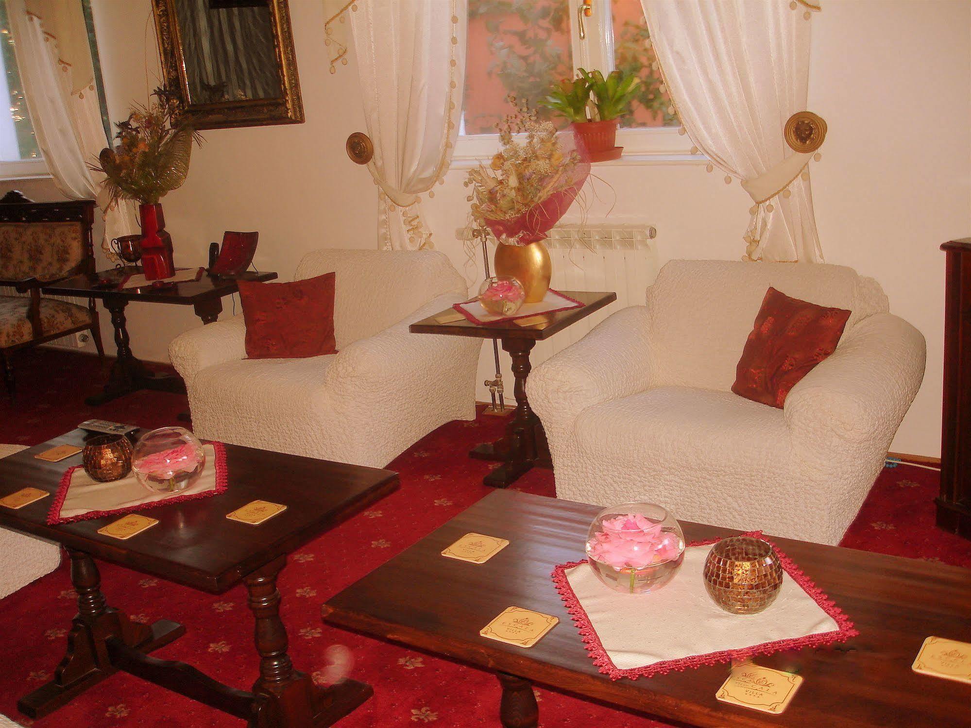 Villa-Hotel Escala Cluj-Napoca Esterno foto