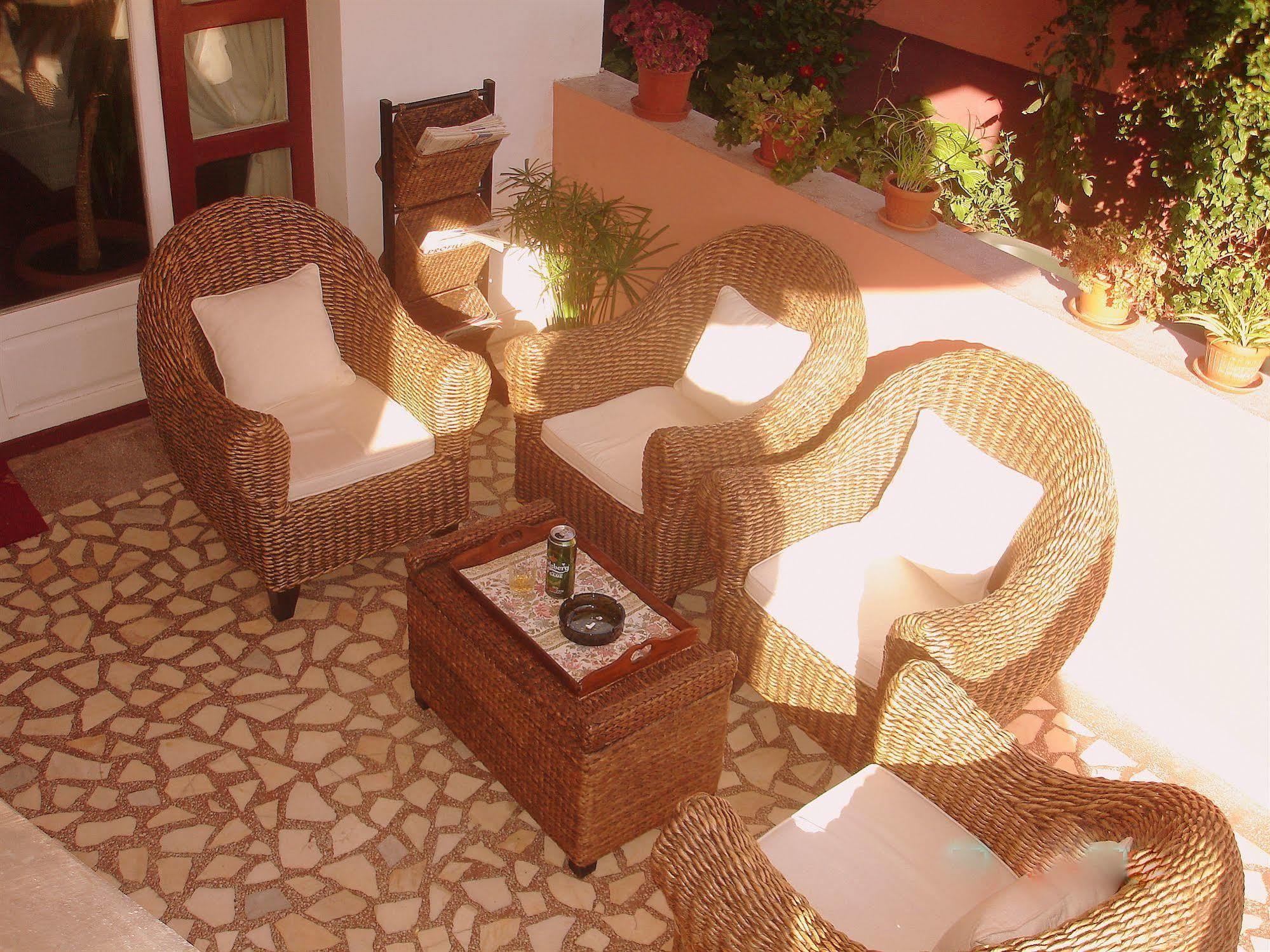 Villa-Hotel Escala Cluj-Napoca Esterno foto